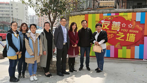 協(xié)作者跟市北領(lǐng)導(dǎo)以及中山公益合照_副本.jpg