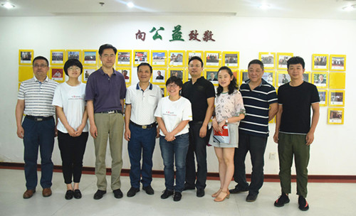 20180622常德市民政局來(lái)訪合影_副本.jpg