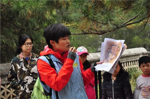 協(xié)作者攜手高盛志愿者陪伴困境兒童暢游頤和園